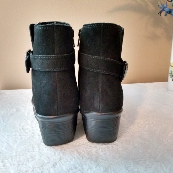 Skechers boots, size 8, black suede - Picture 11 of 11